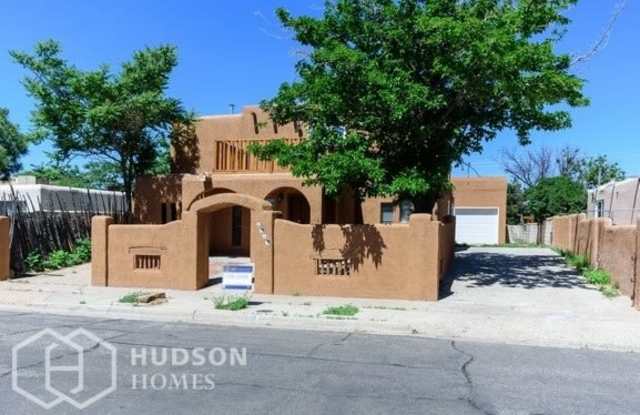 1010 Camino del Gusto - 1010 Camino Del Gusto, Santa Fe, NM 87507