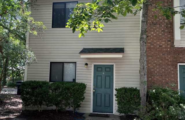 198 Locke Street Gallery 1
