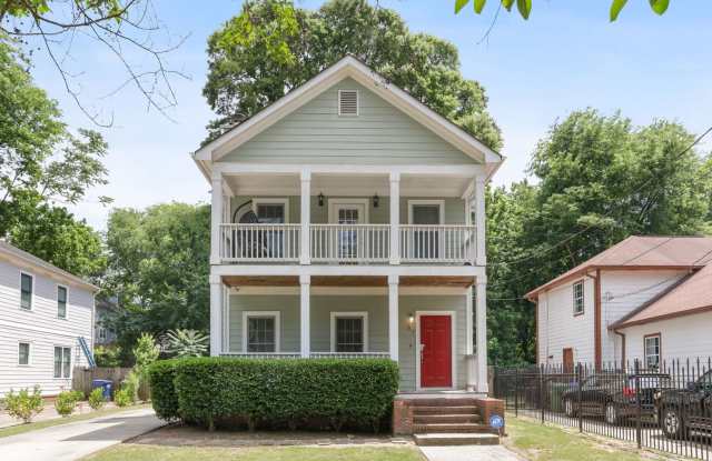 Spacious Grant Park Home photos photos