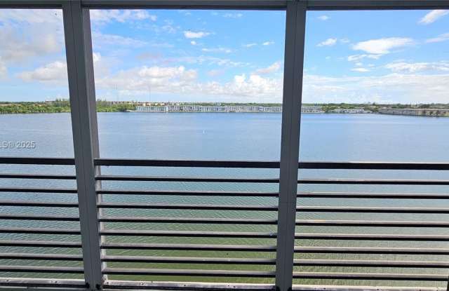 1175 NE Miami Gardens Dr photos photos