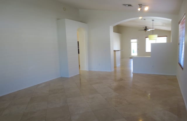 8205 W. Clara Ln. Gallery 3