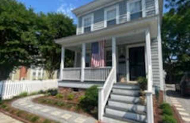 Beautiful historic 3BR/1.5BA Home in Downtown New Bern, NC photos photos