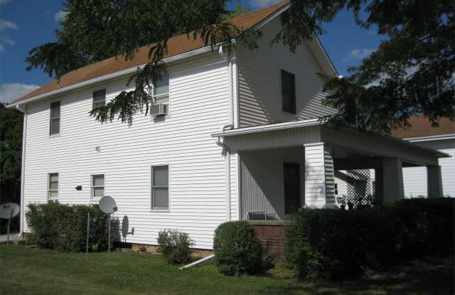 314 W Jackson St - 3 photos photos 314 W Jackson St - 3 photos photos