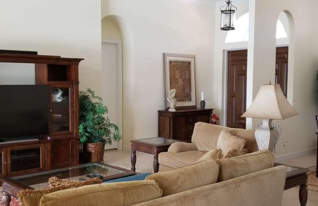 893 SW Grand Reserves Boulevard Gallery 4