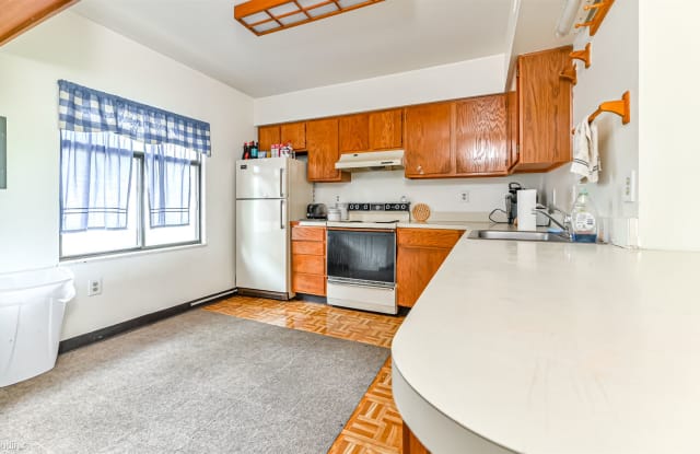 3258 Niagara Sq - 3258 Niagara Square, Pittsburgh, PA 15213