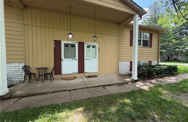 3831 Eigen Street photos photos