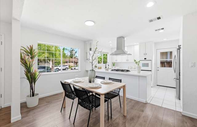Updated 3BD Cambrian Home | Remodeled Kitchen & Baths | Near Oster Elementary Gallery 4