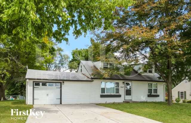 5007 Halsey Street photos photos