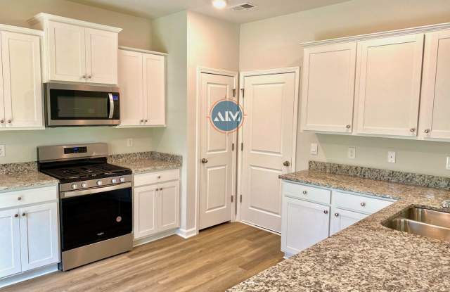 Now Pre-Leasing for August 2026: 3BR Home at The Retreat at East Argent photos photos