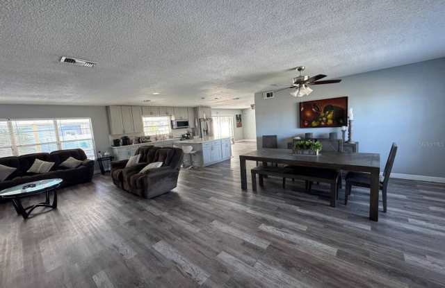 1814 Paradise Drive Gallery 3