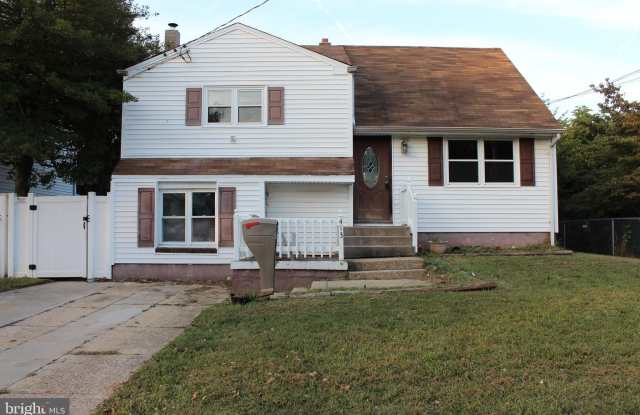 413 DICKINSON Road photos photos