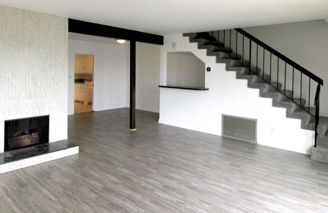 2022 SYCAMORE Avenue - 2022 North Sycamore Avenue, Los Angeles, CA 90068