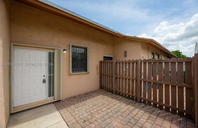 6707 NW 193rd Ln Gallery 3
