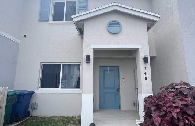 348 Nw 12th Pl photos photos