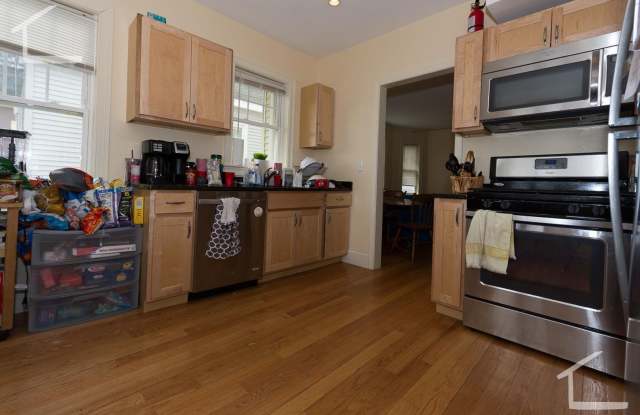 5bed room unit rent $4000 in Brighton photos photos