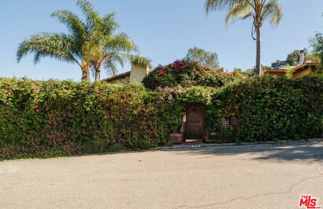 3249 Bennett Dr Gallery 2