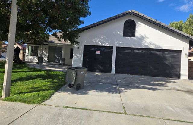 2111 West Avenue P8 - 2111 West Avenue P8, Palmdale, CA 93551