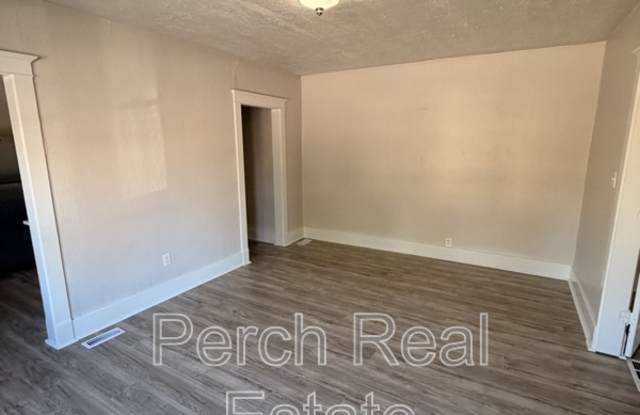 202 South 6th Avenue - 1 Gallery 4
