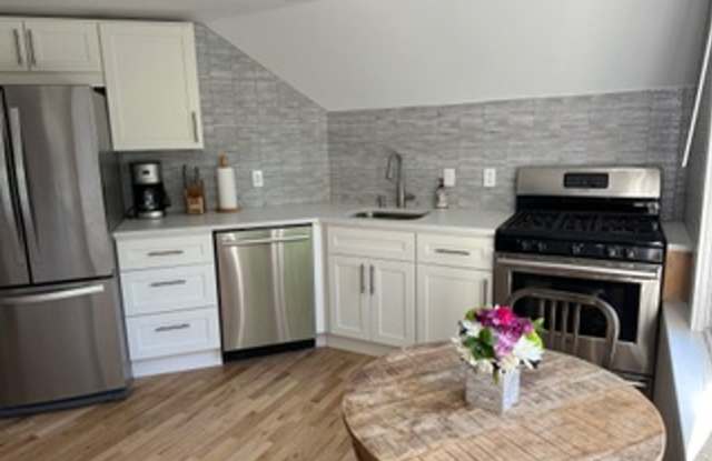 1026 Spruce St #1 photos photos