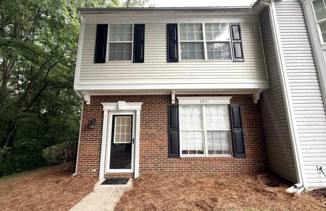 End Unit Townhome in Preserve at Beverly Crest! photos photos