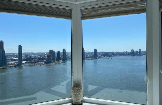 415 E 37th Street unit: 36-A - 415 East 37th Street, New York City, NY 10016