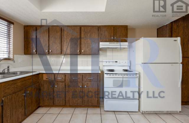 8107 N 33rd Dr Unit 3 - 8107 North 33rd Drive, Phoenix, AZ 85051