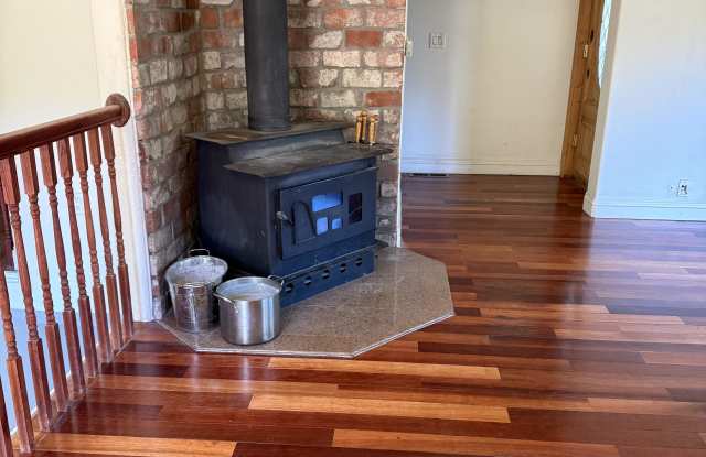 6635 Mount Aukum Road Gallery 4