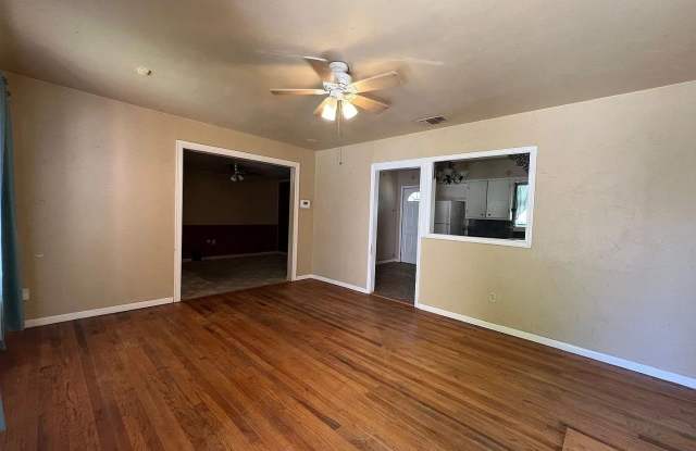 Tech Terrace 2/1 available for 6 or 9 month lease with option to renew Gallery 3