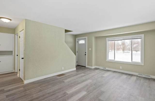 1031 Good Pl Gallery 2