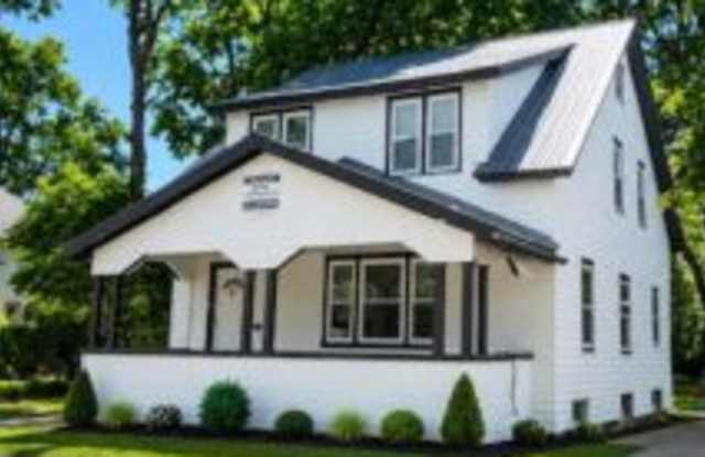 108 Bristol Place1 Gallery 1