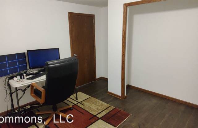 9261 Forestview Lane Gallery 4