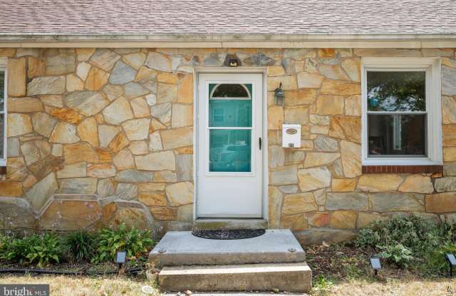 1508 S LOUDOUN Street Gallery 4