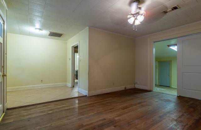 Large 3/2 ready to move in photos photos Large 3/2 ready to move in photos photos