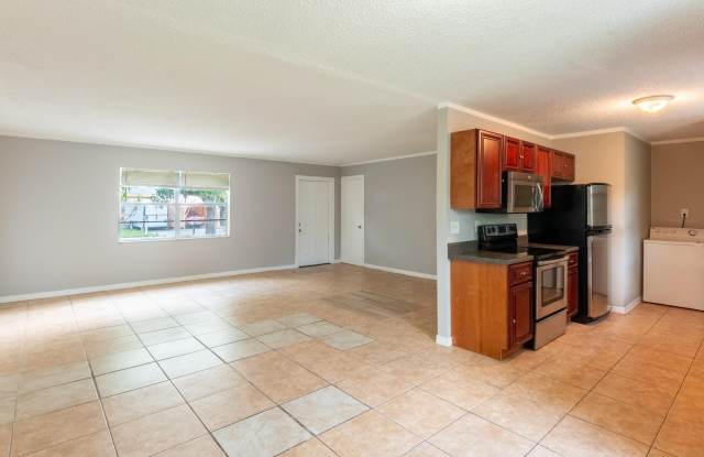 1218 Giller Avenue photos photos