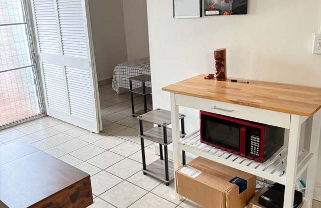 Rarely Available 1-Bedroom Apartment for Rent at Queen’s Villa photos photos