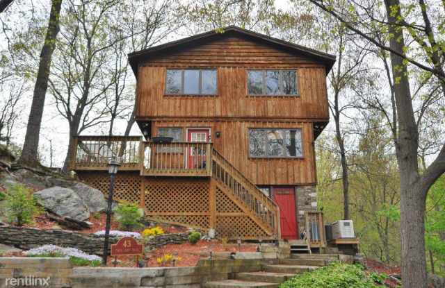 43 twin Oaks Trail - 43 Twin Oaks Trail, Passaic County, NJ 07421