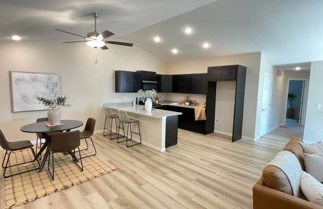 9197-9199 East Chris Street - 9197 - 9197 East Chris Street, Bel Aire, KS 67226