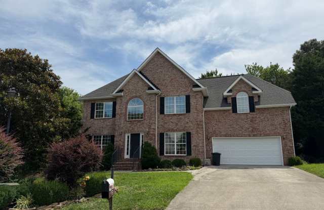 Lenoir City 37771 - 4 bedroom 2.5 bath - call Sharon Arnwine 865-313-7215 photos photos