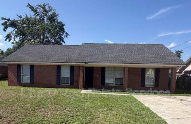 1635 Latham Ct photos photos