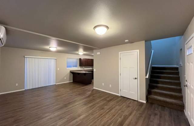 Townhouse Style 3 Bedroom Gallery 2