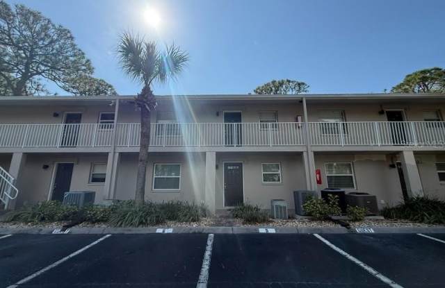 930 LA COSTA CIRCLE - 930 La Costa Circle, Sarasota, FL 34237