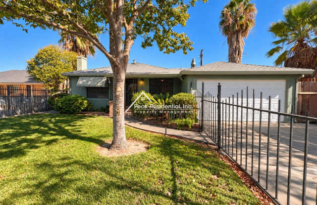Charming Sacramento 3bd/1ba Home! Gallery 3