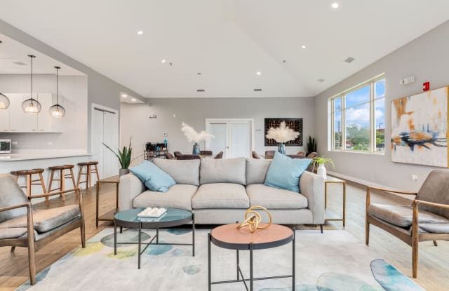 Eagle Creek Apartments Gallery 2