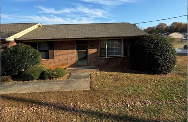 Two Bedroom Condo with Private Patio! - 470 Kimbrell Street, Rock Hill, SC 29730