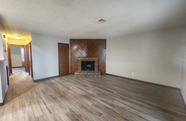 Cute 2 bedroom Duplex near OBU Gallery 4