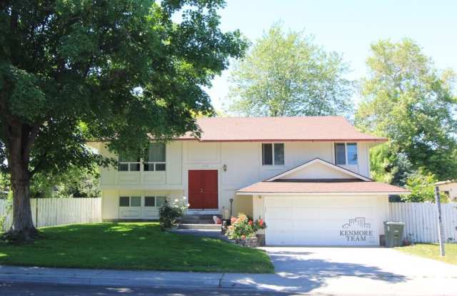 2205 Carriage Ave photos photos