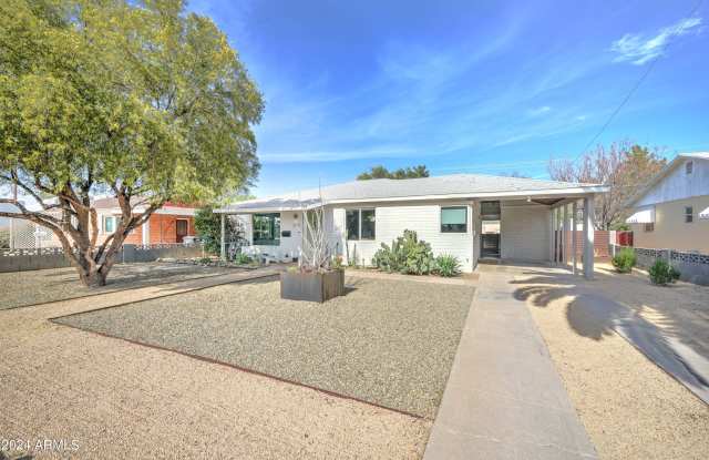 2420 E INDIANOLA Avenue - 2420 East Indianola Avenue, Phoenix, AZ 85016
