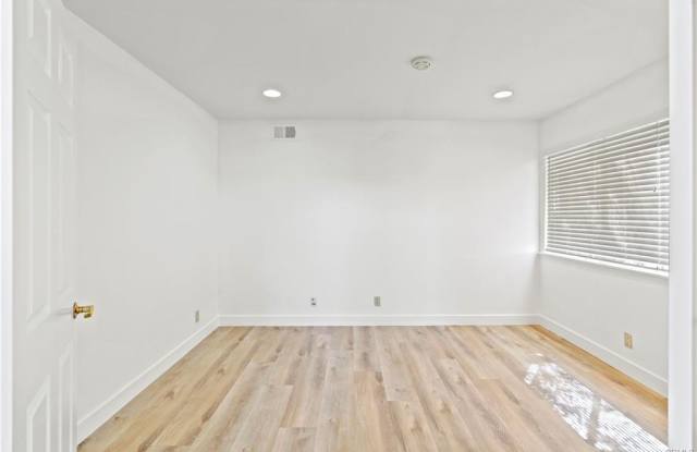 24735 Calle Conejo - 24735 Calle Conejo, Calabasas, CA 91302 24735 Calle Conejo - 24735 Calle Conejo, Calabasas, CA 91302