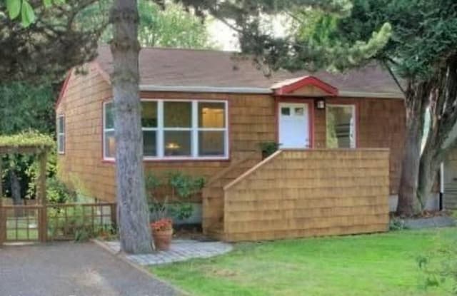 10823 5th Ave S - 10823 5th Avenue South, White Center, WA 98168