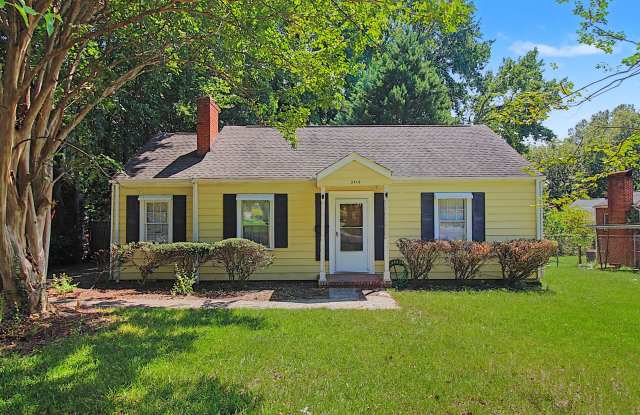 Cozy Ranch off The Plaza! Gallery 1